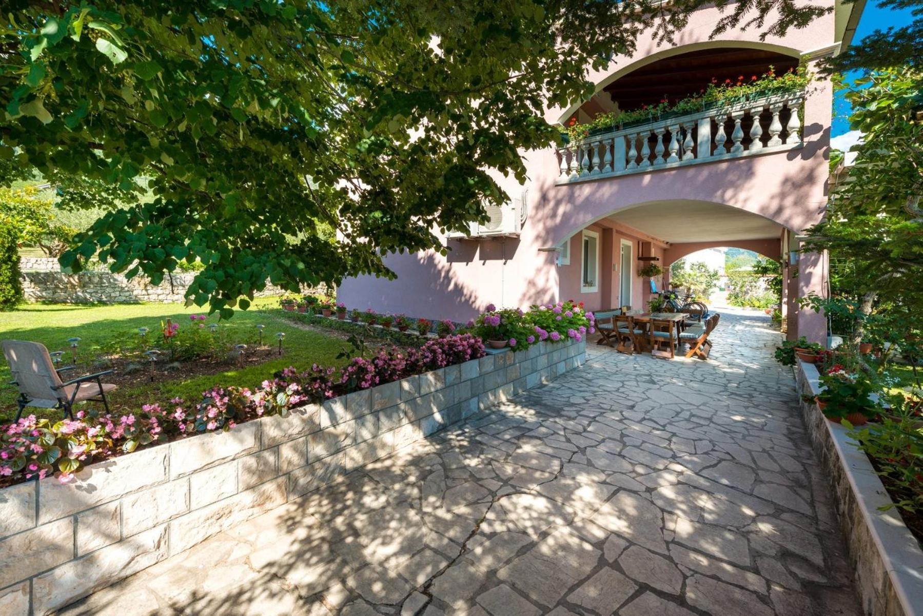 Villa Thousand Roses Lovorno Exterior foto